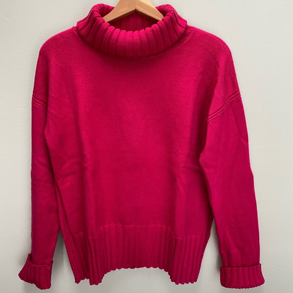 Banana Republic raspberry pink turtleneck sweater size M